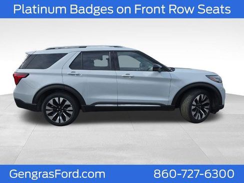 Certified 2025 Ford Explorer Platinum w/ LUX Leather Package AWD/4WD image 9