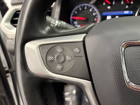 Used 2023 GMC Acadia SLT AWD/4WD image 15