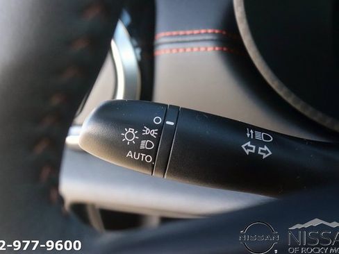 New 2025 Nissan Versa SR image 23