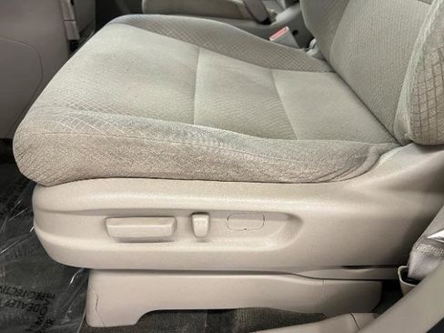 Used 2014 Honda Odyssey LX image 26