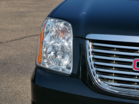 Used 2014 GMC Yukon XL SLT image 10