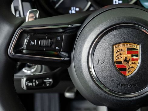 New 2026 Porsche Macan AWD/4WD image 10