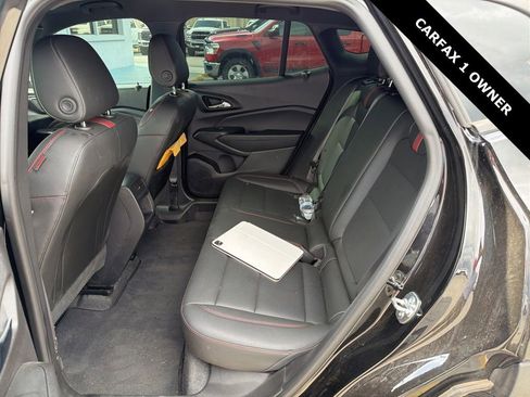 Used 2025 Chevrolet Trax RS image 10