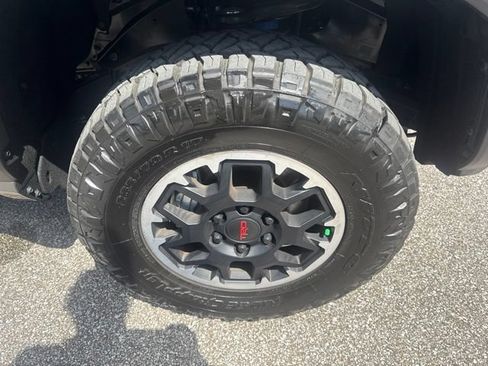 Used 2026 Toyota Tacoma TRD Off-Road AWD/4WD image 14