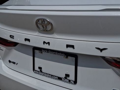 Used 2025 Toyota Camry SE FWD image 31