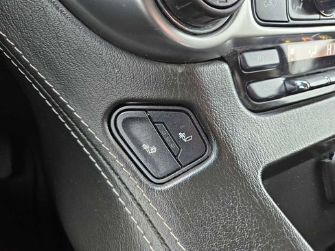 Used 2019 Chevrolet Tahoe LT image 34