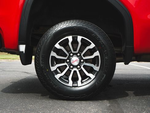 Used 2021 GMC Sierra 1500 AT4 AWD/4WD image 10