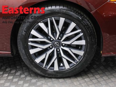 Used 2023 Nissan Altima 2.5 SV image 31