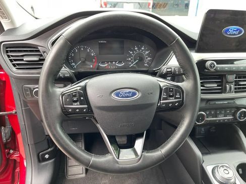 Used 2022 Ford Escape SE w/ Convenience Package FWD image 14