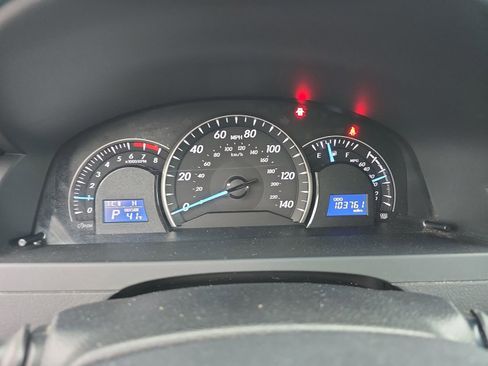 Used 2012 Toyota Camry LE image 21