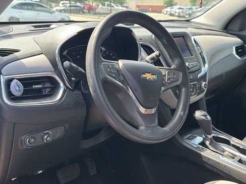 Used 2020 Chevrolet Equinox LT AWD/4WD image 12