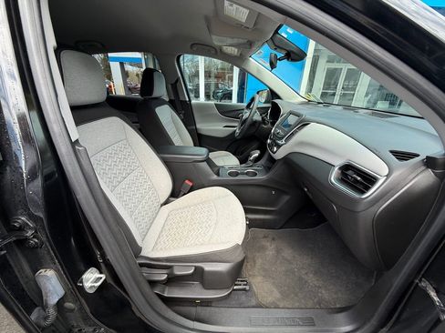Used 2022 Chevrolet Equinox LS w/ LS Convenience Package AWD/4WD image 38