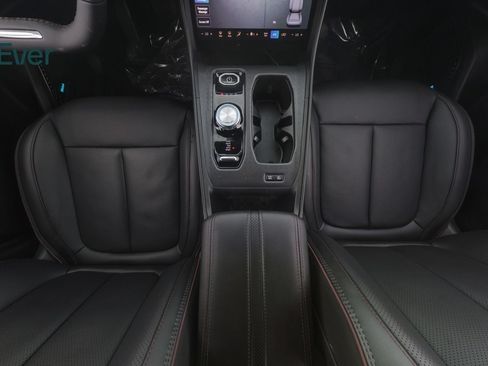 Used 2024 Jeep Wagoneer Launch Edition AWD/4WD image 27