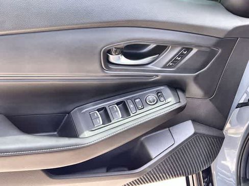 Used 2025 Honda Accord Sport image 30