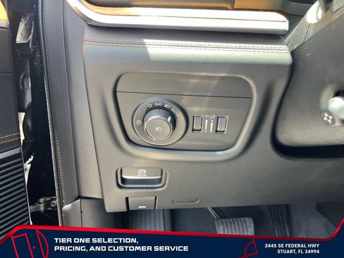Used 2021 Jeep Grand Cherokee L Summit AWD/4WD image 26