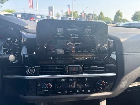 Certified 2024 Nissan Pathfinder SL AWD/4WD image 11