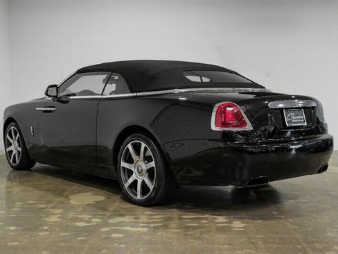 Used 2016 Rolls-Royce Dawn image 17