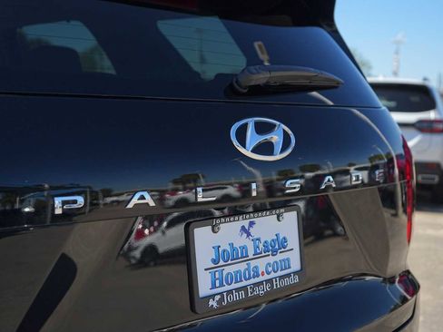 Used 2022 Hyundai Palisade SEL w/ 8P Bench Seat Package image 8