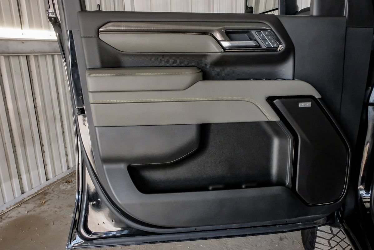 Used 2025 Chevrolet Silverado 2500 ZR2 w/ Technology Package AWD/4WD image 44