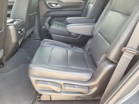 Used 2021 Chevrolet Tahoe LT w/ LT Signature Package RWD image 20