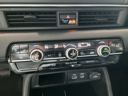 Certified 2023 Honda Pilot Elite image 16