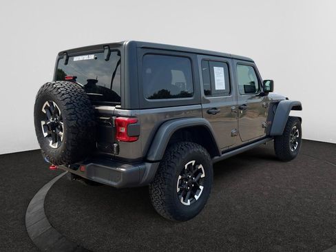Used 2026 Jeep Wrangler Unlimited Rubicon w/ Safety Group AWD/4WD image 6