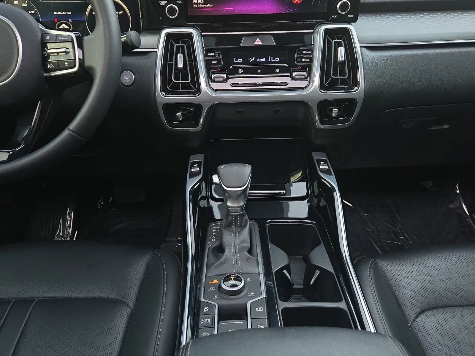 Used 2023 Kia Sorento SX AWD/4WD image 18