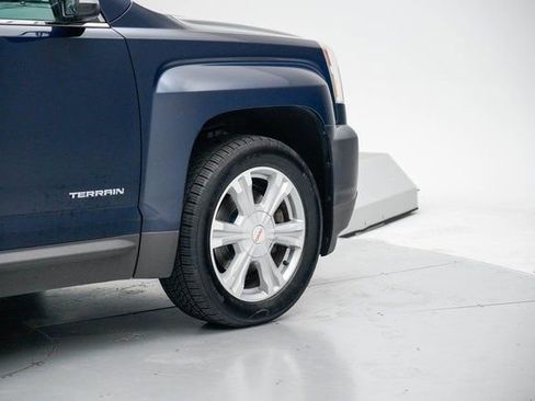 Used 2017 GMC Terrain SLE w/ Chrome Edition image 10
