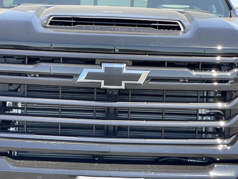 New 2025 Chevrolet Silverado 2500 High Country w/ Midnight Edition image 4