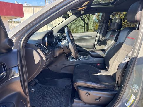 Used 2019 Jeep Grand Cherokee Trailhawk image 12