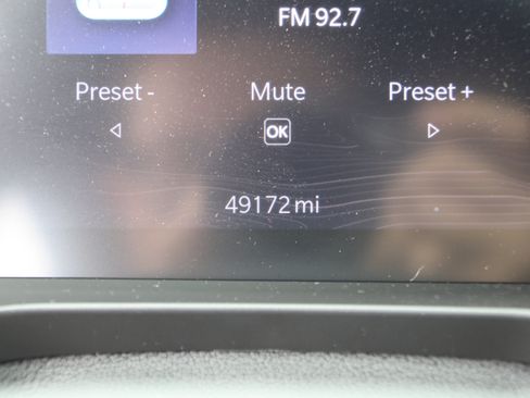 Used 2023 Jeep Grand Cherokee Altitude AWD/4WD image 20