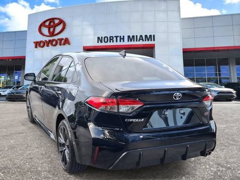 Used 2024 Toyota Corolla SE FWD image 3