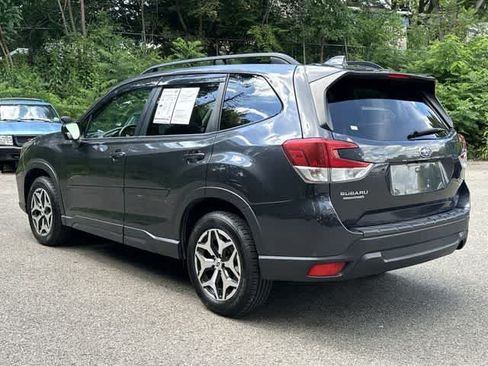 Used 2019 Subaru Forester Premium AWD/4WD image 29