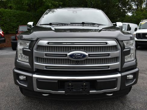 Used 2017 Ford F150 Platinum w/ Equipment Group 701A Luxury AWD/4WD image 5