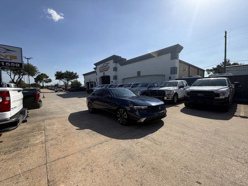Used 2023 Honda Accord Touring image 42