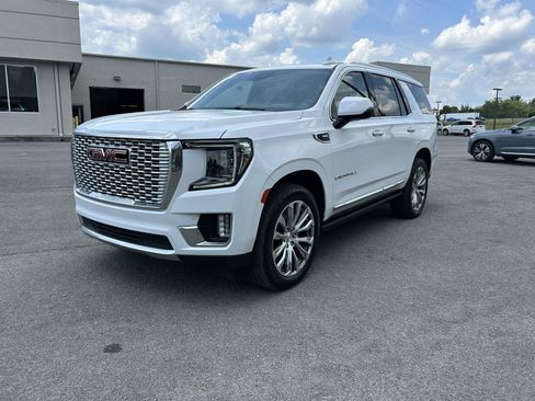 Used 2023 GMC Yukon Denali AWD/4WD image 6