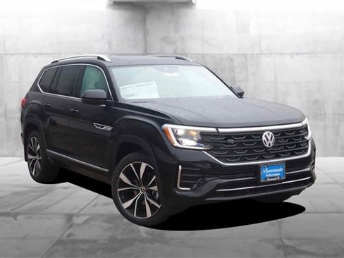 New 2026 Volkswagen Atlas SEL Premium R-Line image 2