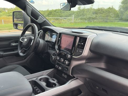 New 2026 RAM 1500 Express AWD/4WD image 25