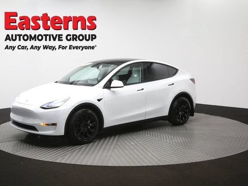 Used 2022 Tesla Model Y Long Range AWD/4WD image 53