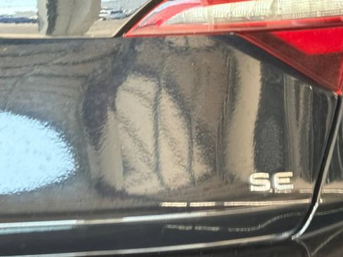 Used 2024 Volkswagen Jetta SE FWD image 24