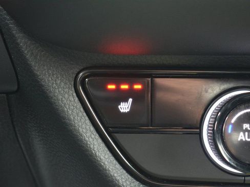 Used 2024 Honda HR-V Sport image 17