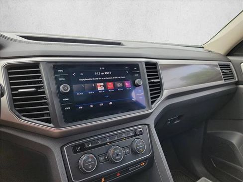 Used 2019 Volkswagen Atlas SE FWD image 18