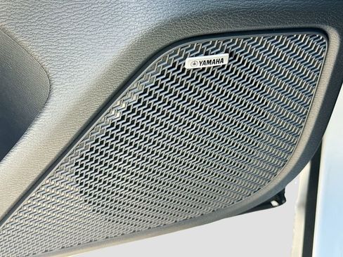 New 2026 Mitsubishi Outlander ES image 19