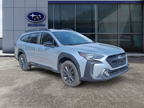Used 2024 Subaru Outback Onyx Edition XT AWD/4WD image 2