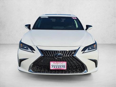 Used 2025 Lexus ES 300h w/ Premium Package FWD image 2