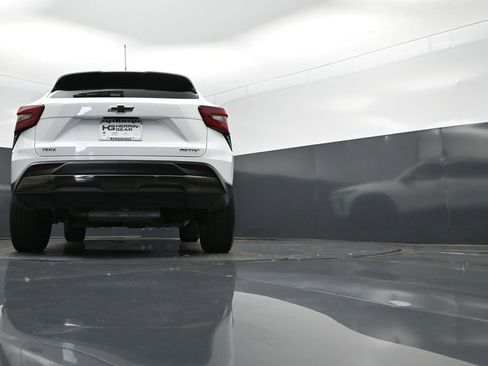 Used 2024 Chevrolet Trax ACTIV w/ Driver Confidence Package image 41