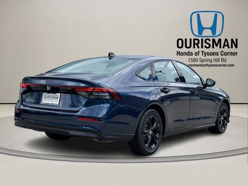 New 2025 Honda Accord SE image 3