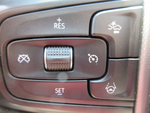 Used 2022 GMC Sierra 1500 Denali w/ Technology Package AWD/4WD image 22