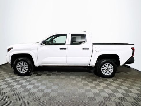 Certified 2025 Toyota Tacoma SR RWD image 4