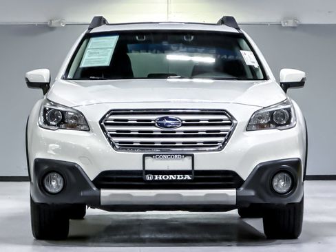 Used 2017 Subaru Outback 2.5i Limited AWD/4WD image 5